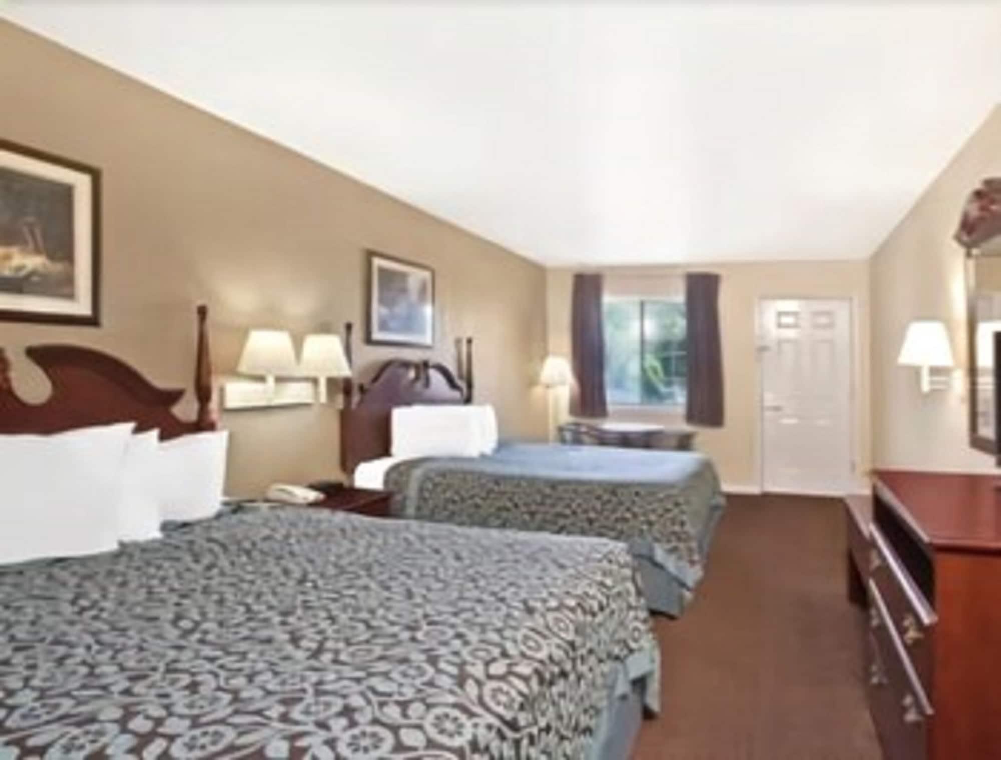 Days Inn By Wyndham Kerrville Bagian luar foto